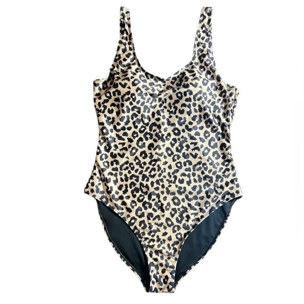 Nicole Miller one piece swimsuit cheetah print size large